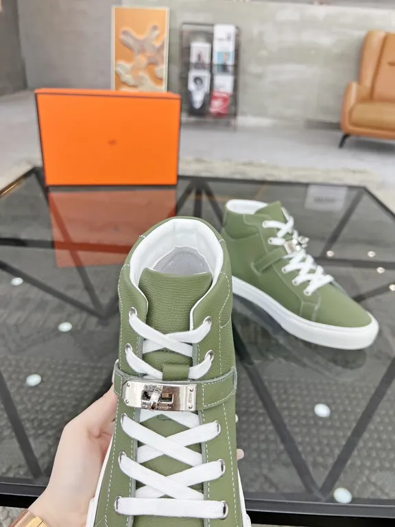 Hermes Shoe 